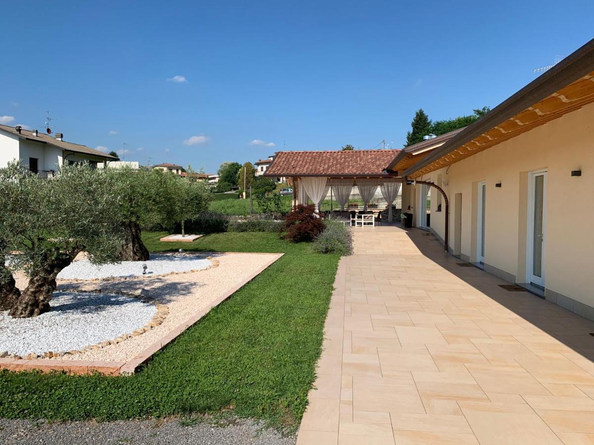 B&B Alciliegio Casnate Con Bernate Zewnętrze zdjęcie